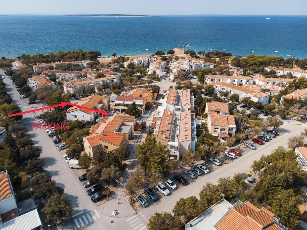 Guesthouse Lastavica Novalja Eksteriør billede